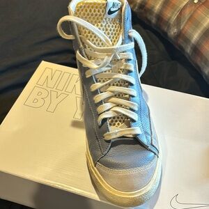 Size 14 men’s high top Nike